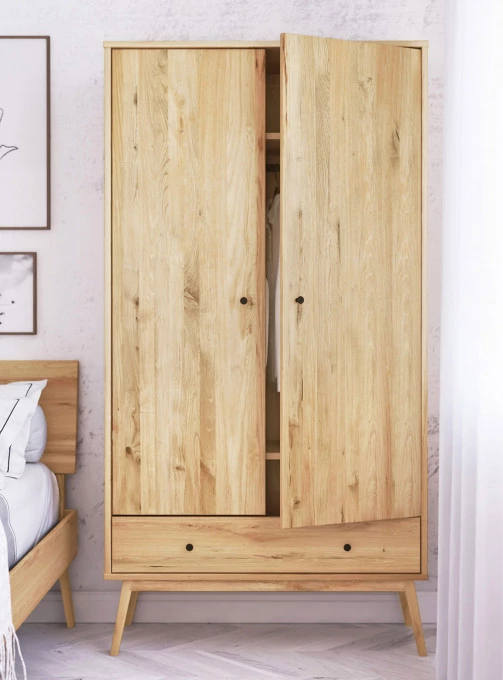 Eichenschrank Malaga 01