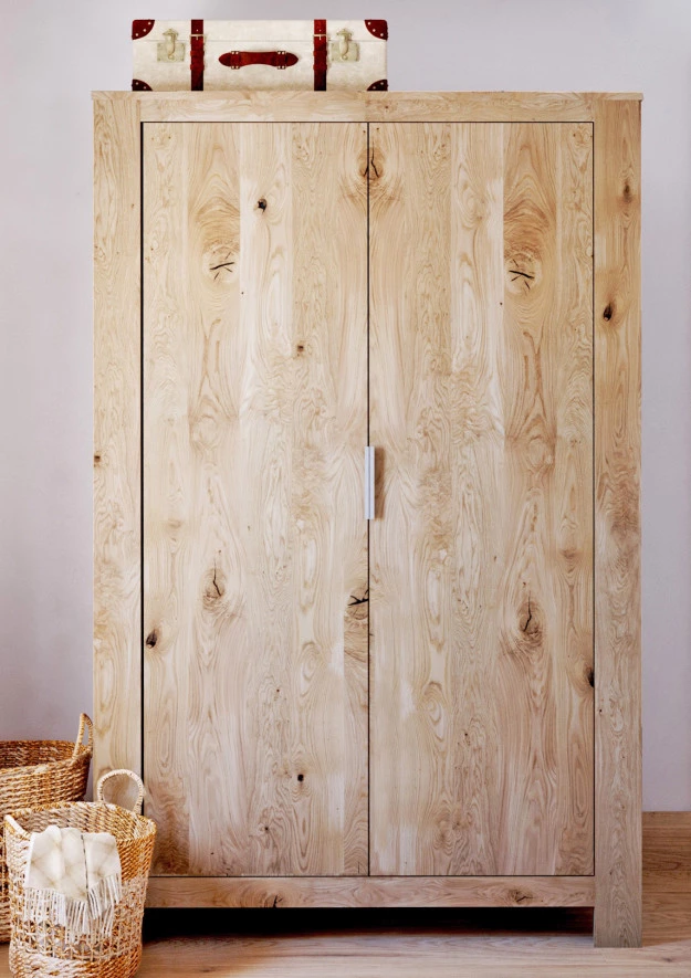 Eichenschrank Vernalis 01 2d