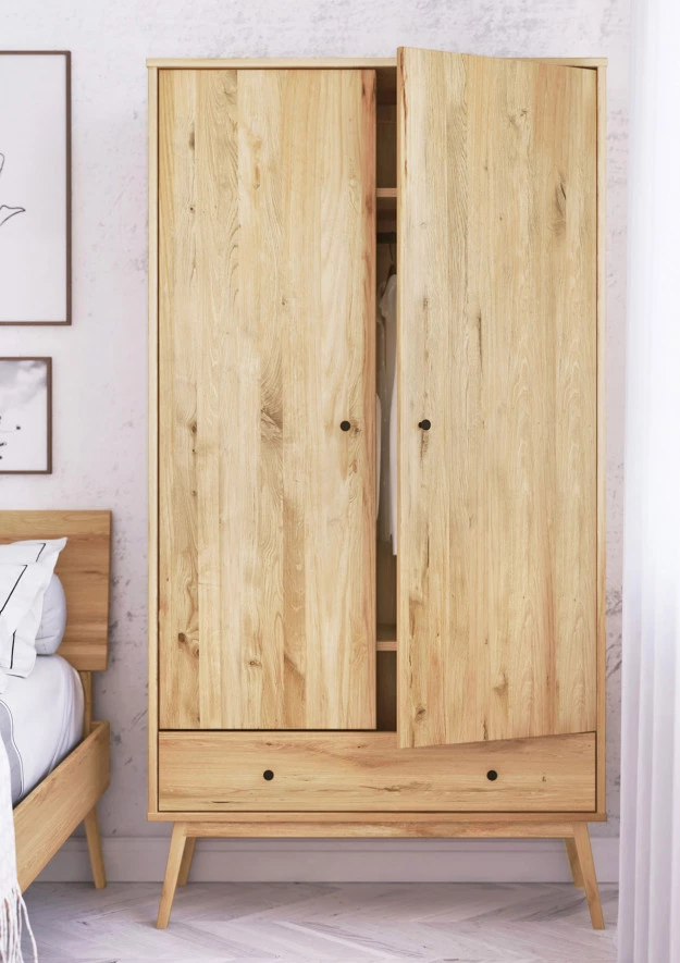 Eichenschrank Malaga 01