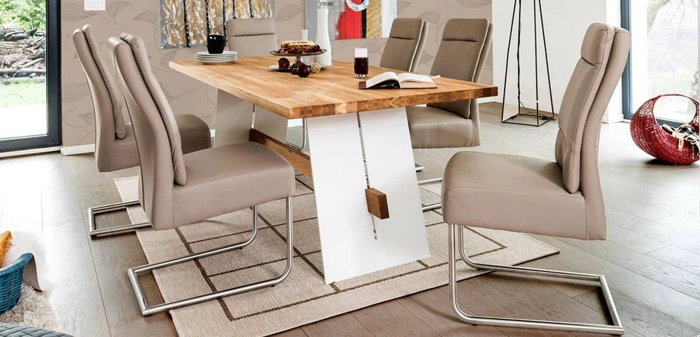 Eichenholztische mit Metallfüßen für Ess- oder Wohnzimmer